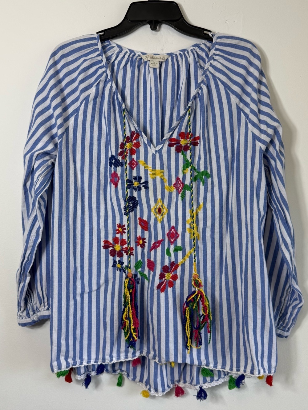 Khakis & Co Boho Striped Floral Embroidered Tassel Peasant Top Large Blue White